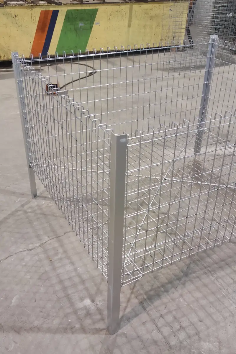 Trabajo de corte y plegado en Alhama de Murcia